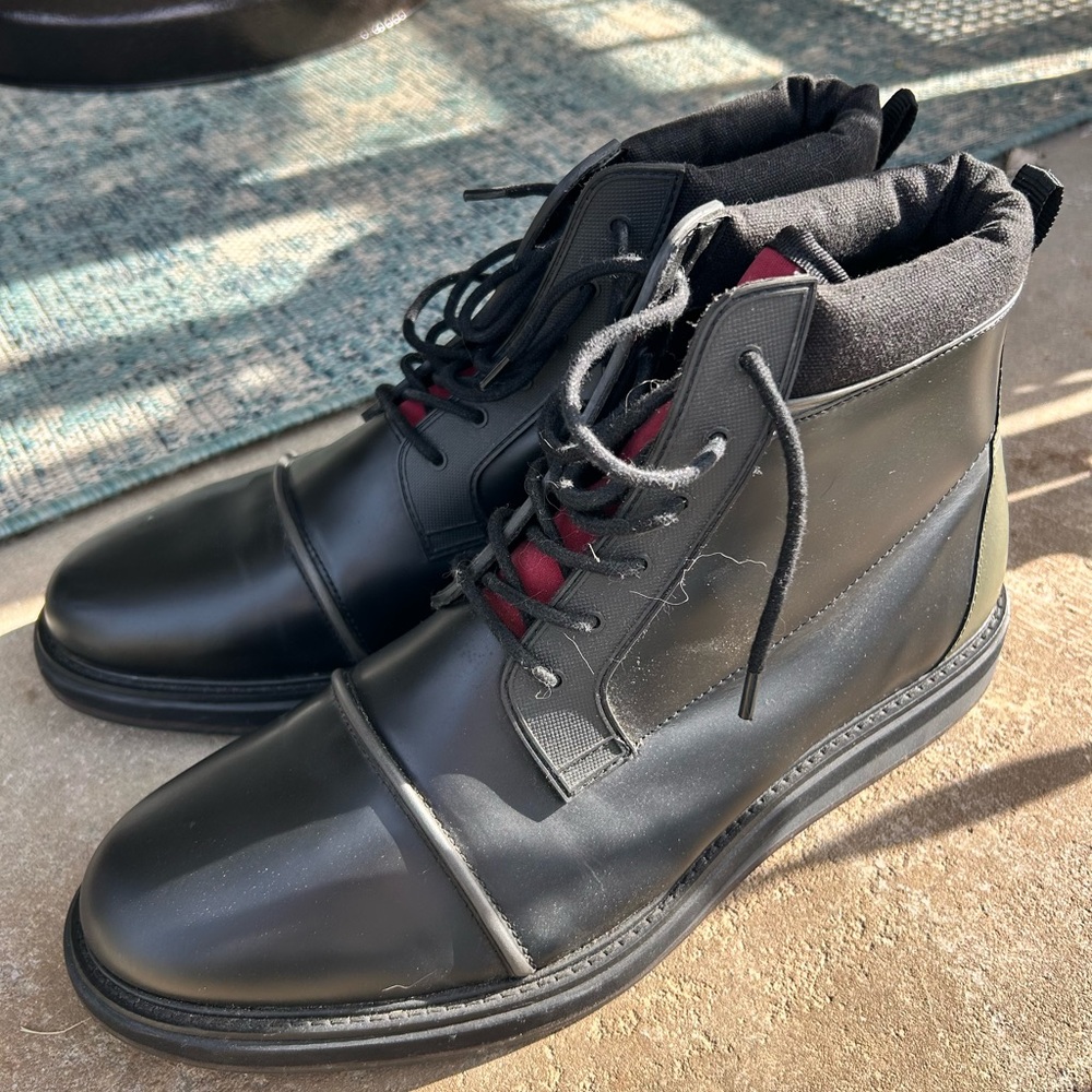 Mens Boots Vintage Foundry worn only few times size 13